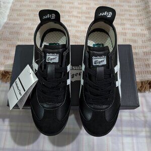 Onitsuka Tiger Black and White Low-Top Casual Shoes